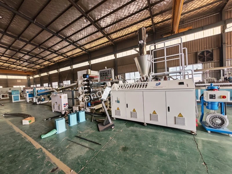 1200 mm-es PVC vékonylemez extrudáló vonal