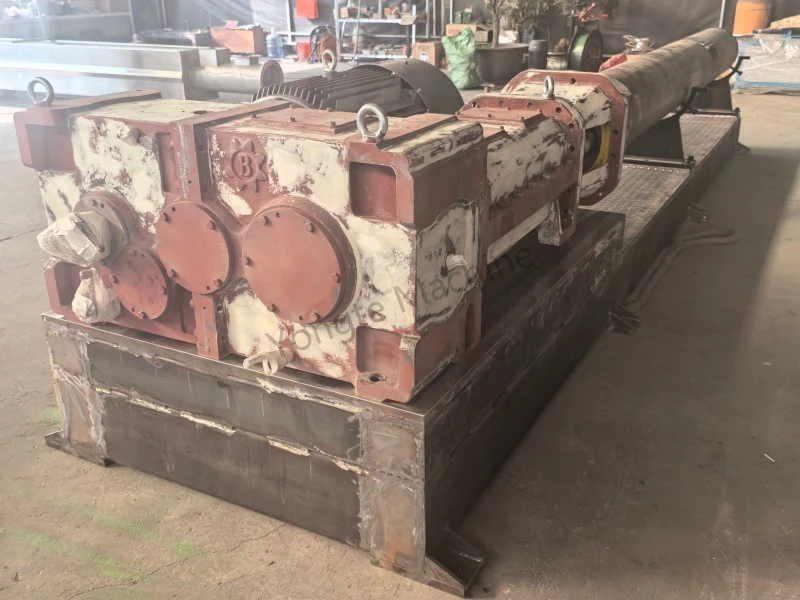 Nagy hatékonyságú párhuzamos ikercsavaros extruder a gyártás során keletkező műanyag fóliahulladék újrahasznosítására