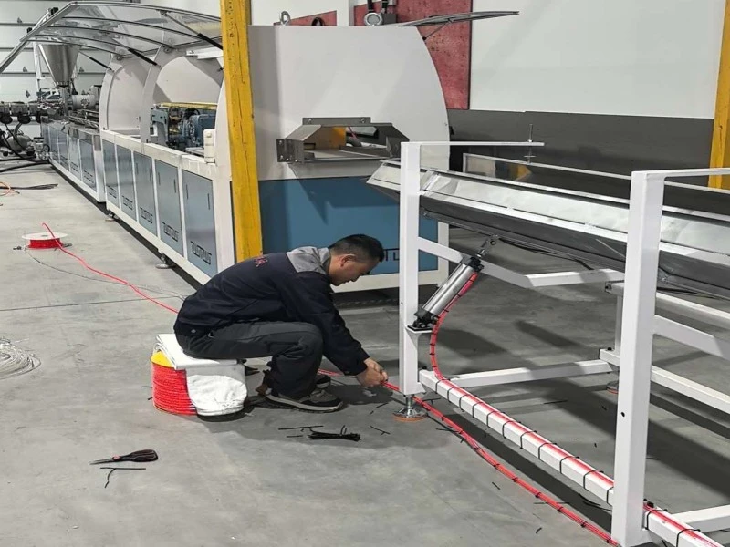 A WPC gyártósor stabilan működik a kanadai Quebecben