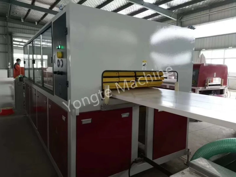 Banglades PVC ajtógyártó gép